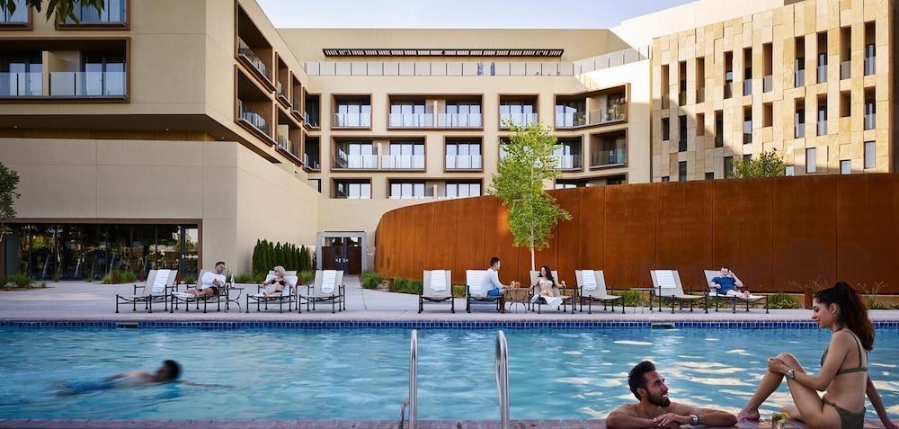 Chaco Hotel 4*